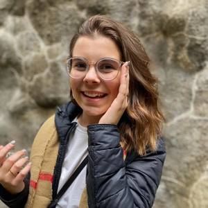 Meet your Posher, Léa